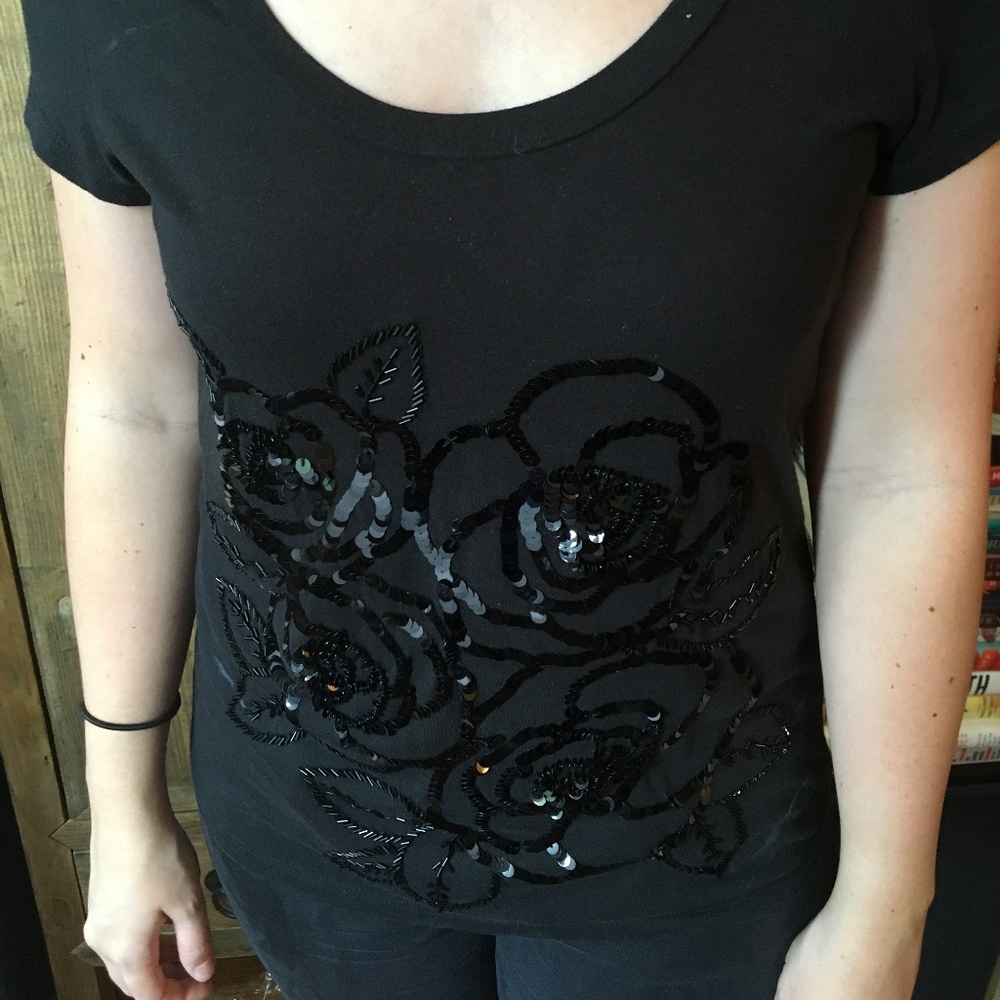 CASLON Black Rose Sequin T-shirt